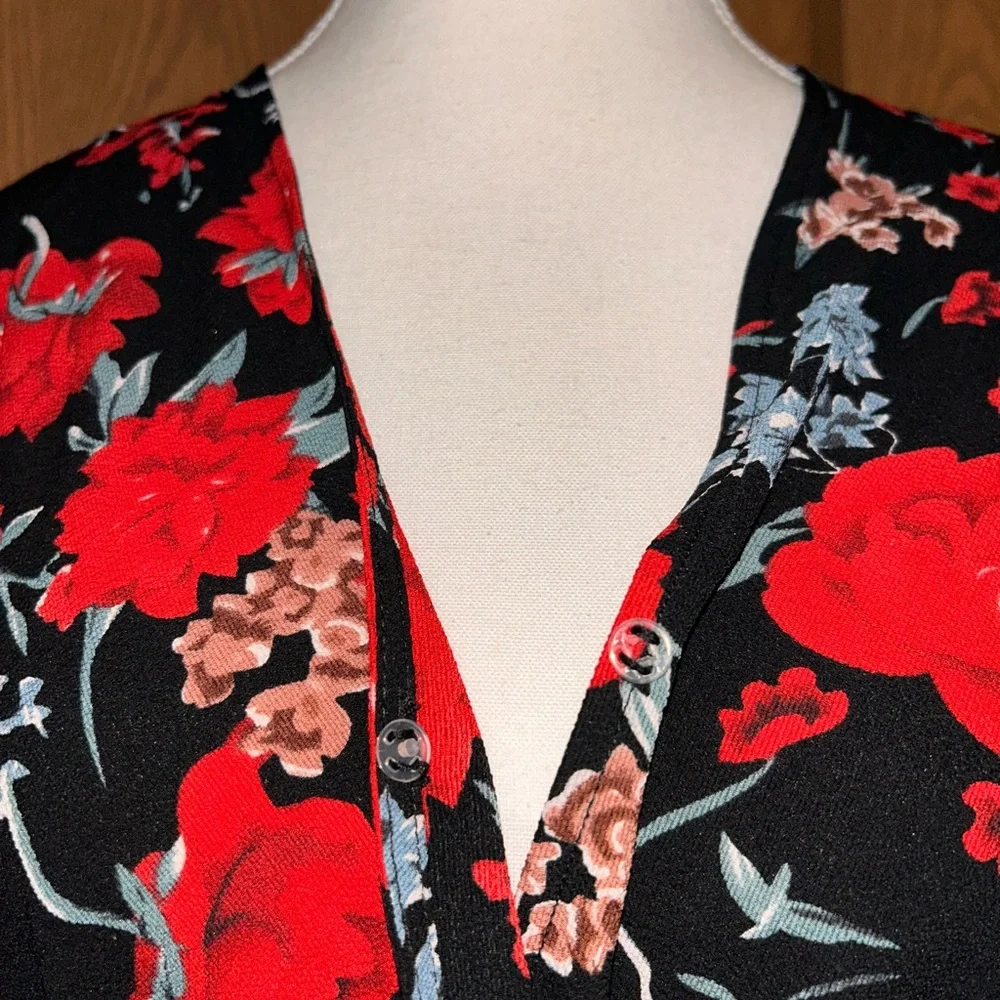 EleBlack and Red Floral Romper - Picture 5 of 9